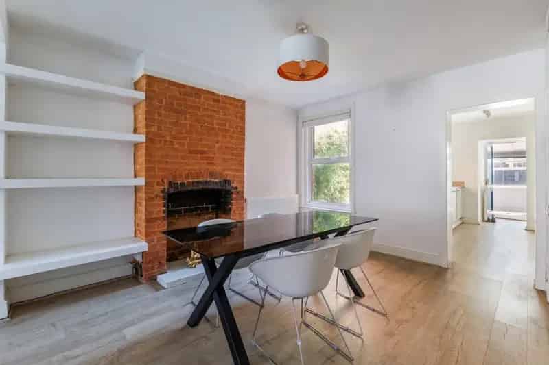 3 Bedroom End Terrace House to Rent Salisbury