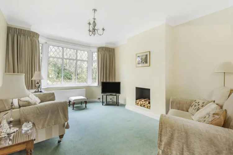 House For Sale in London, England