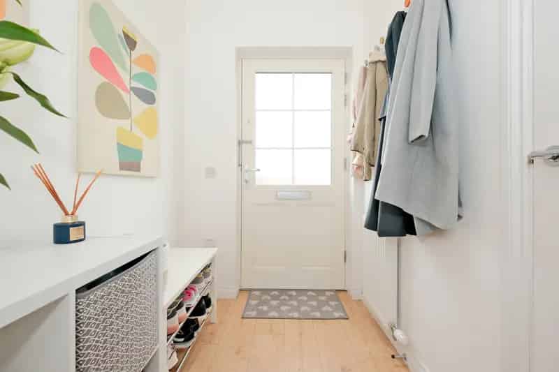 Immaculately Presented Mid Terraced House in Cove