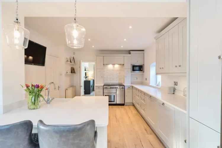 5 Bedroom House For Sale in Cawood