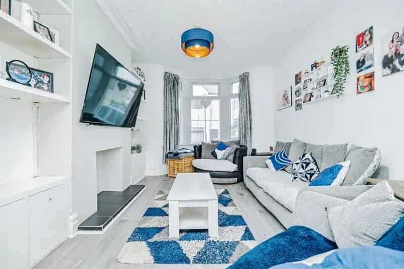 3 bedroom terraced house