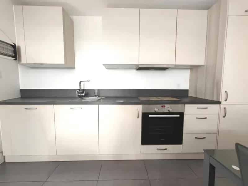 1 Bedroom Flat for Sale 500 SQ FT