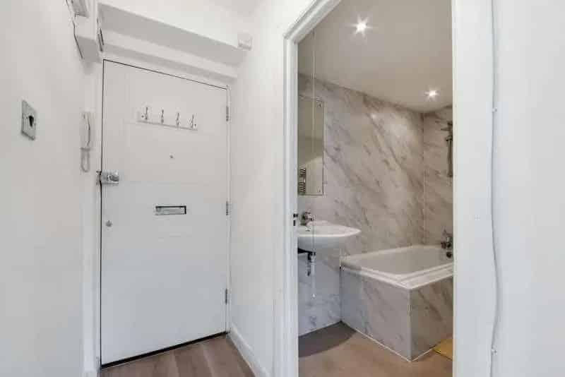 1 Bed Flat for Sale in Beckenham