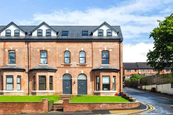 2 Bed 2 Bath Apartment Queens Terrace Salford Investment Opportunity