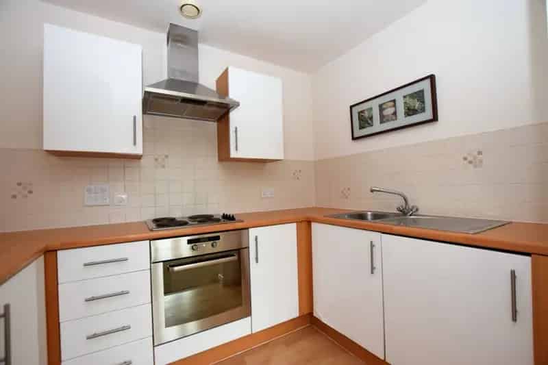 2 Bedroom Flat To Rent
