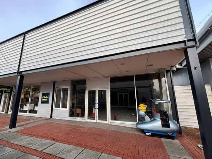 Retail Space For Lease: High Footfall Destination
