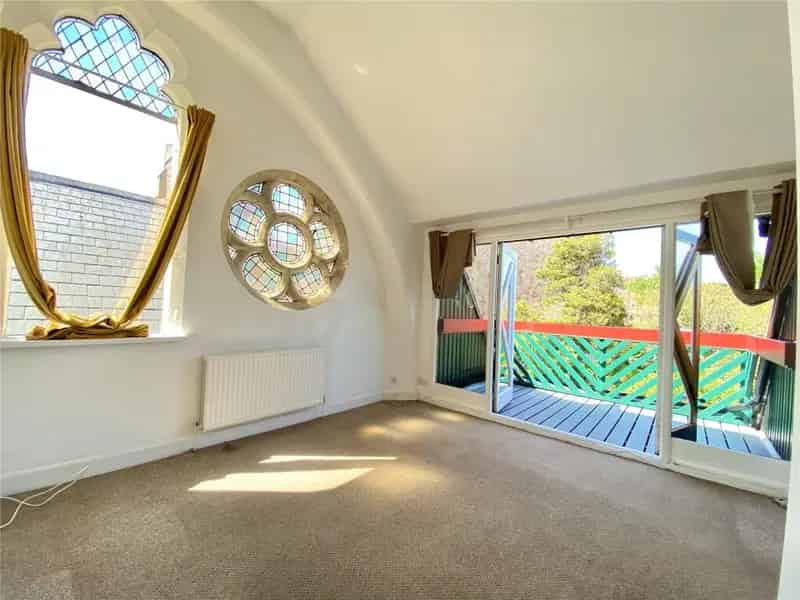 1 Bedroom Apartment near Clifton Triangle