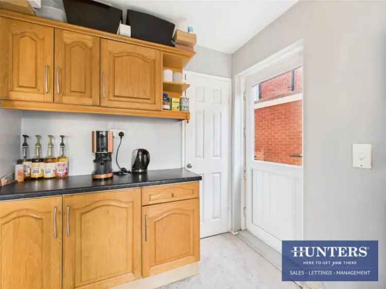 3 bedroom House
 For Sale 
Total Size: 763 SQ FT