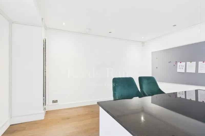 3 Bedroom Semi Detached House for Sale Dartford Kent