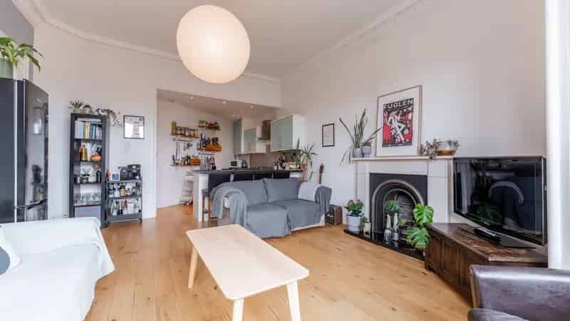 Two Bedroom Conversion West End Glasgow