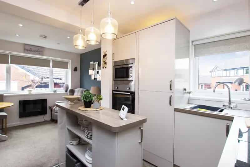 2 Bedroom Bungalow For Sale - Recently Modernised