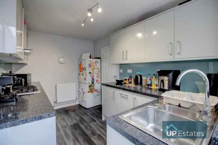 3 Bedroom Family Home for Rent - Spacious Lounge Diner Utility Room