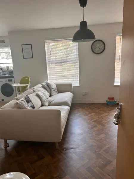 Flat For Rent in Nottingham, England