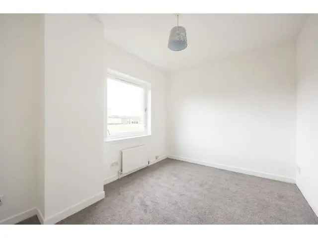 2 Bedroom Semi Detached House for Sale South Gyle