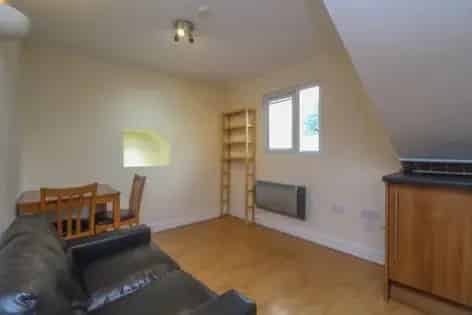 1 Bedroom Flat Cardiff - Fully Furnished - Available October 20th
