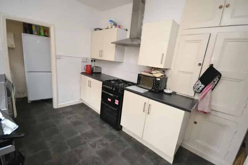 4 Bedroom Semi Detached House to Rent Near University