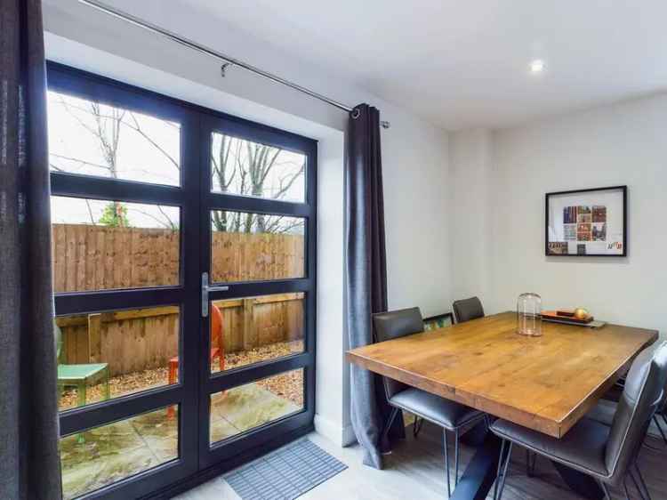 1 Bedroom Flat for Sale Wilmslow Cheshire SK9