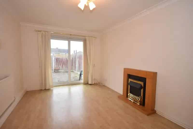 2 Bedroom Bungalow For Sale Chesterfield