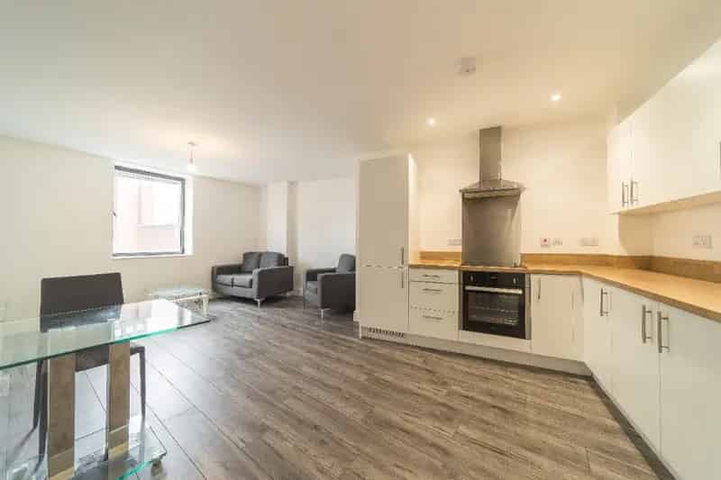 2 Bedroom Apartment House to Rent