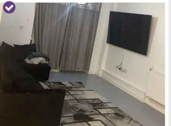 Flat For Rent in London, England