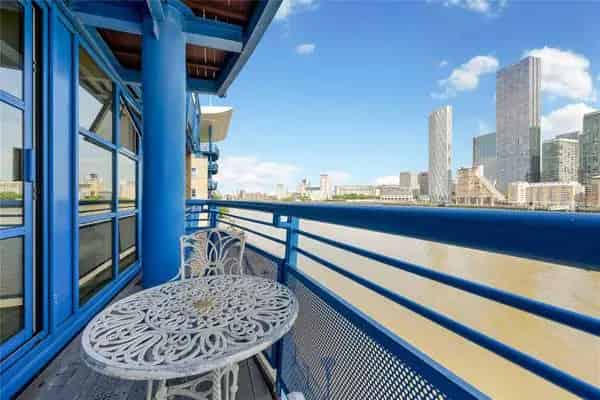 Luxury 3-Bed Riverside Apartment in Rotherhithe with Stunning Views