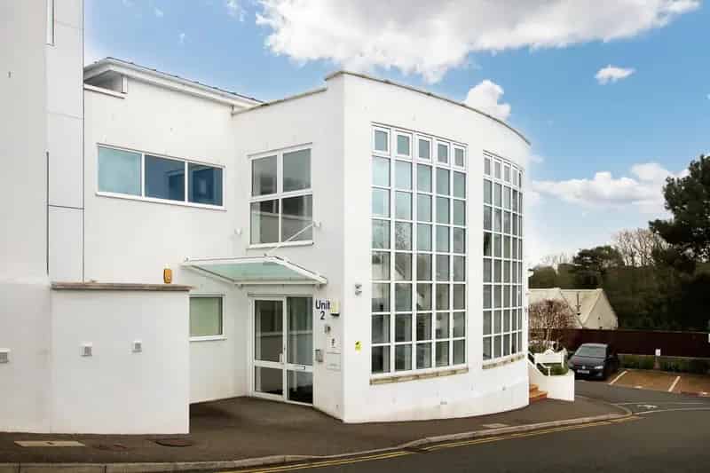 Modern Office Suite To Let Coy Pond Business Park