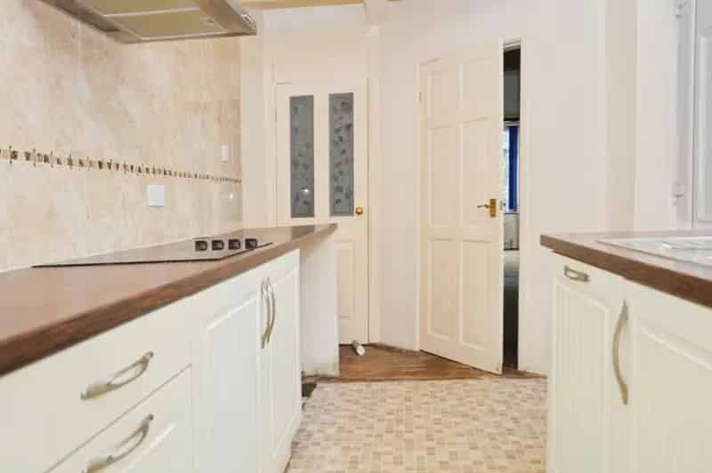 3 Bedroom House For Sale - Great Family Home Potential