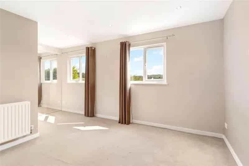 4 Bed Property for Sale