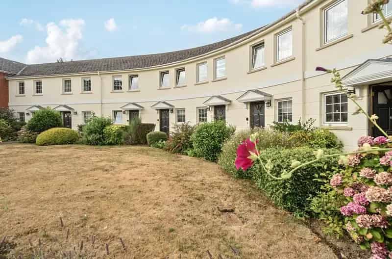 2 Bedroom Retirement Property for Sale