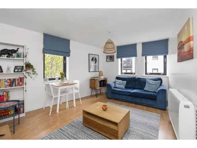 1 Bedroom Flat for Sale in Leith Shore