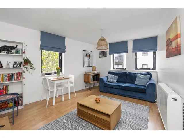 1 Bedroom Flat for Sale in Leith Shore