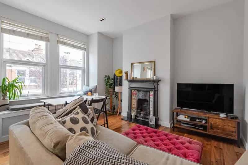 Two Bedroom Period Conversion Flat for Sale