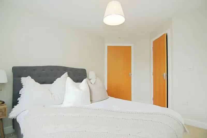 2 Bed Flat for Sale Farsley - Park View