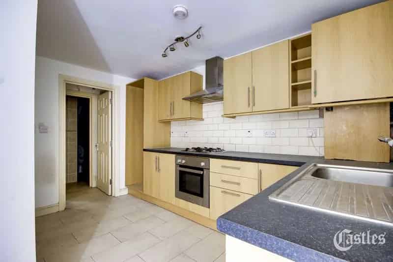 1 Bedroom Apartment House to Rent