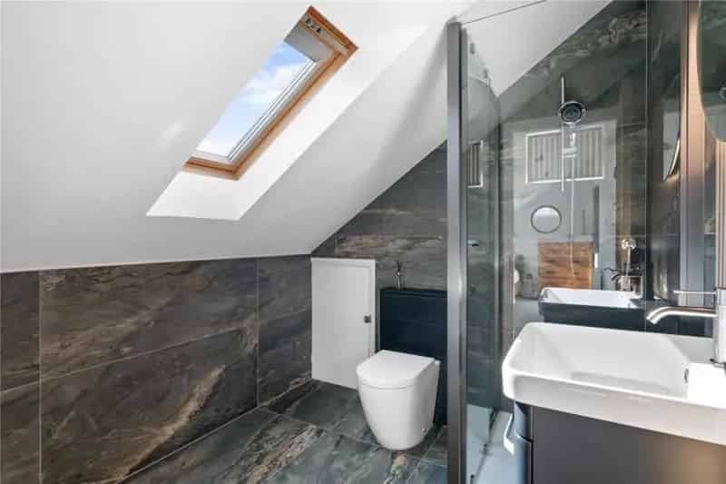 4 Bed Detached House For Sale