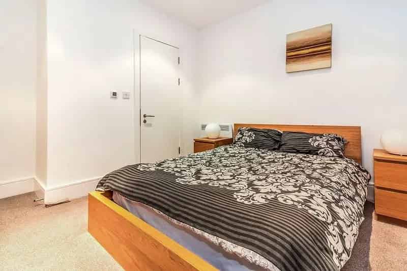 2 Bedroom Flat to Rent Manchester City Centre Canal Views