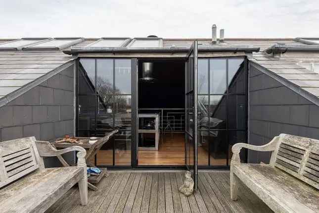 Mews house for sale in Blenheim Gardens, London SW2