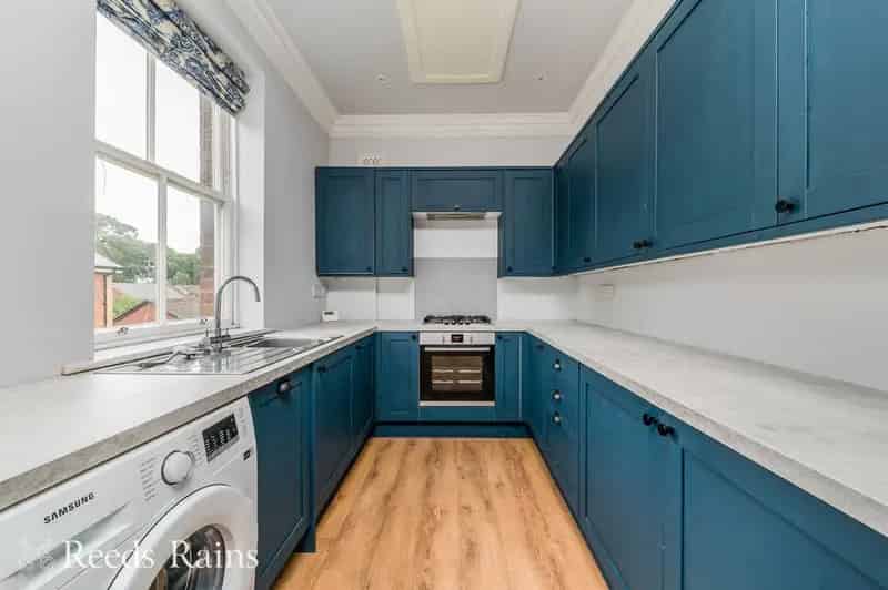 2 Bedroom Flat for Sale Macclesfield Cheshire SK10