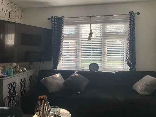 Bungalow For Rent in Stainforth, England