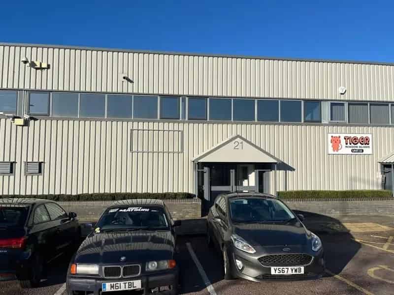 Mid-Terrace Light Industrial Warehouse Unit Near A5