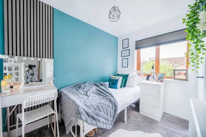 3 Bed House for Sale in Cam