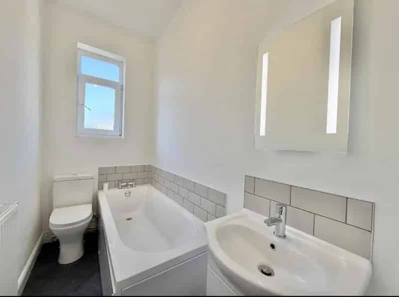2 Bed Semi-Detached House For Sale Barnsley