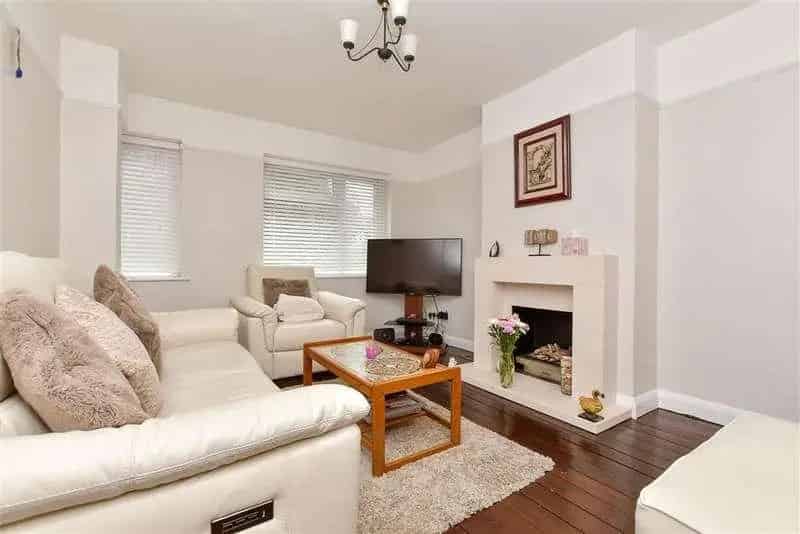 3 Bed House for Sale Selsdon
