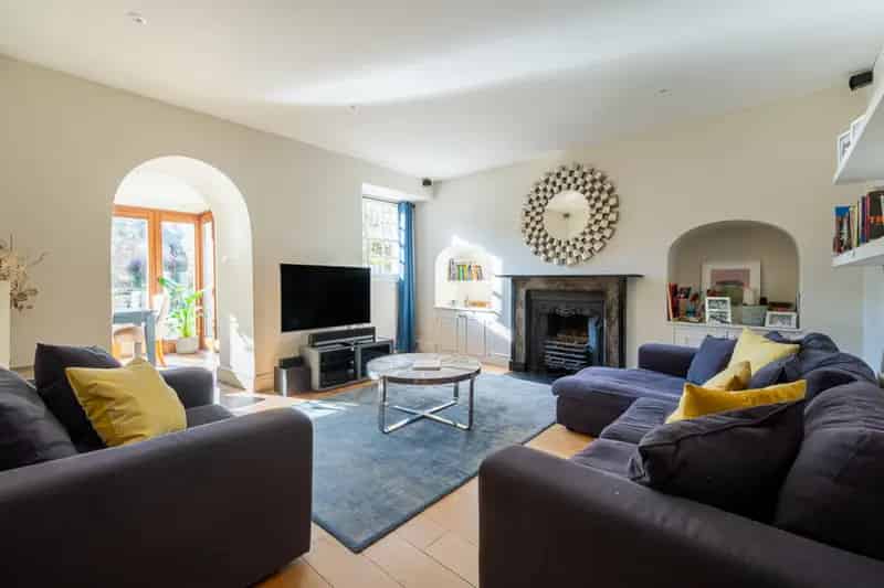 2 Bedroom Apartment for Sale Clifton Village