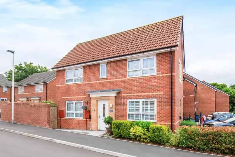 3 Bedroom Semi Detached House For Sale Cardiff