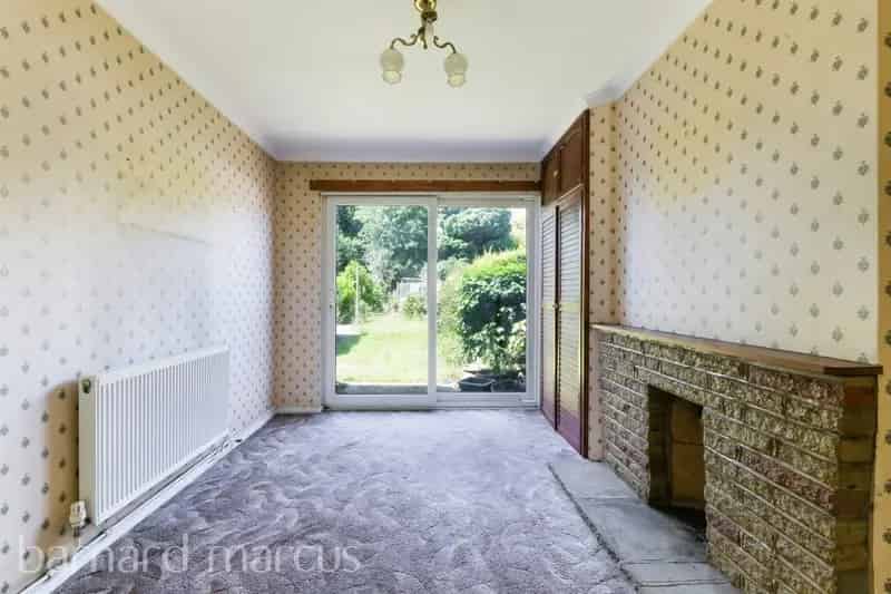 Family Home Near Earlswood Common - Modern Method Auction