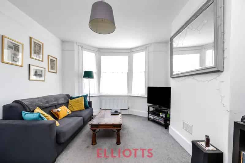 2 Bedroom Terraced House for Sale in Brighton's Clifton Hill