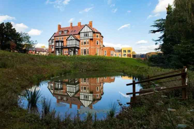 Two Bedroom Apartment in Manor House Birmingham Near Hospitals and University