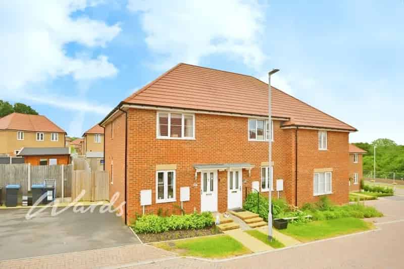 2 Bedroom End Terrace House to Rent