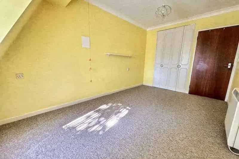 1 Bed Retirement Flat for Sale